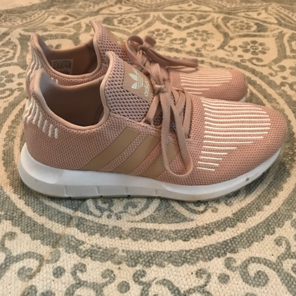 Adidas Swift women’s running shoe